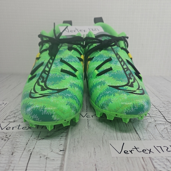 Nike Mens Alpha Menace Pro 3 Mid Football Cleats Razor Sharp Cuts FB8442-303 - Picture 6 of 10